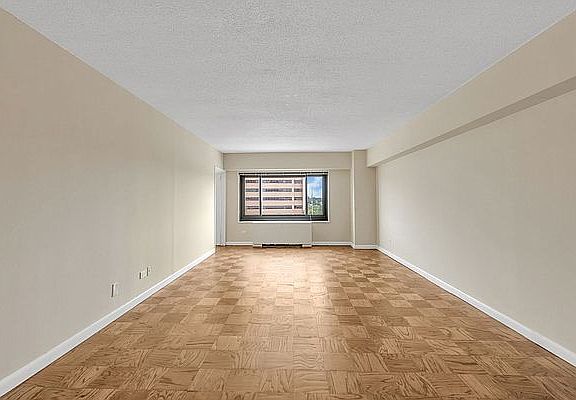 5th image of 119-49 Union Tpke #4