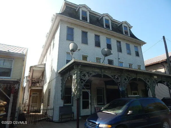 158 Water St, Dalmatia, PA 17017