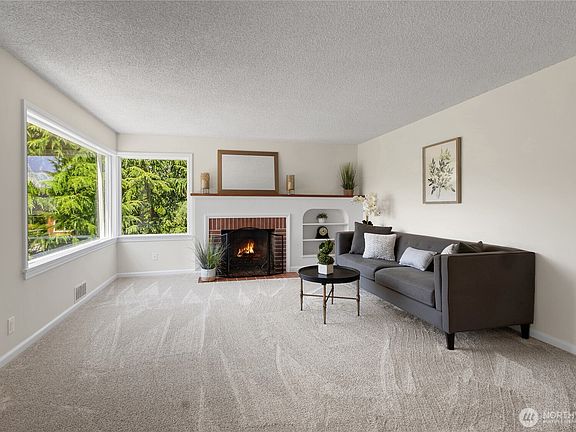 3rd image of 3909 SW Stevens Street