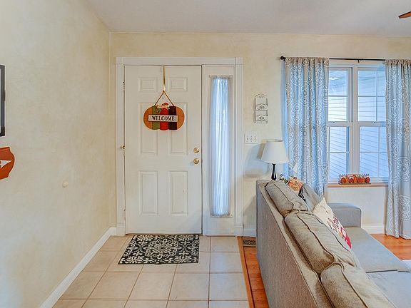 5th image of 118 Bayridge Ct