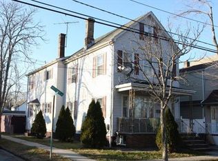 581 W Side Ave, Perth Amboy, NJ 08861