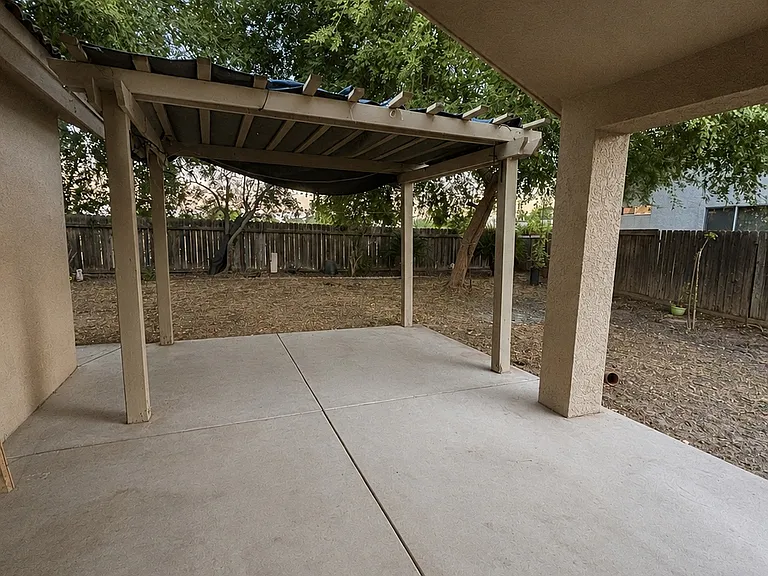 4713 W University Ave — Photo 12