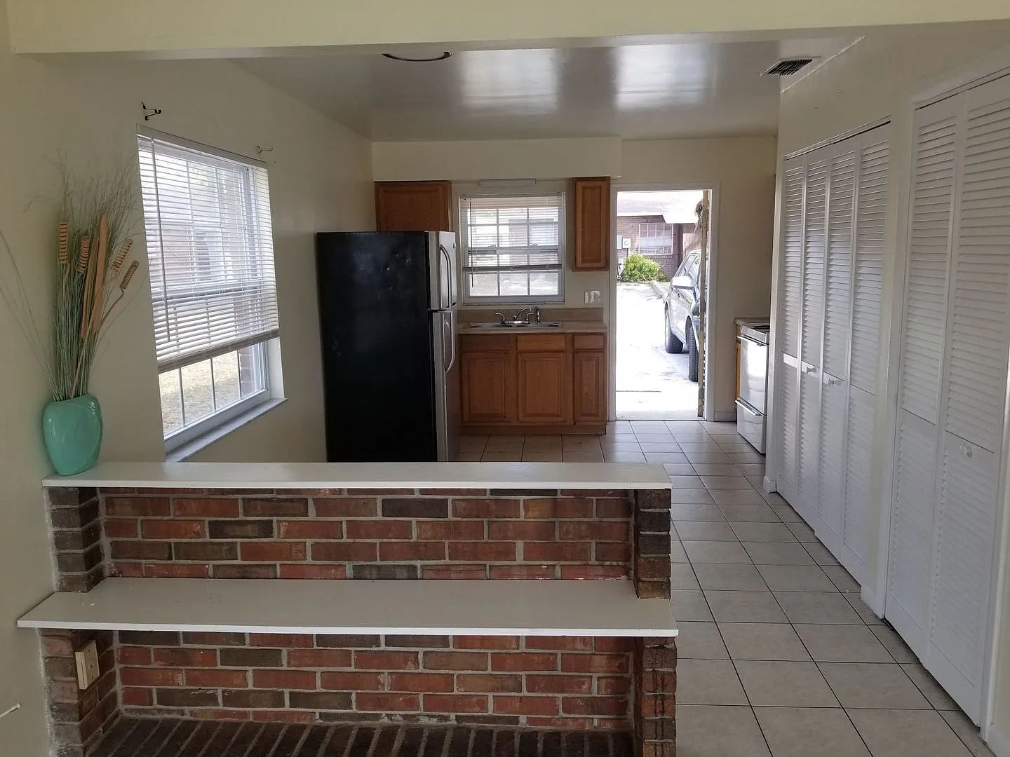 Two-Bedroom Duplex Near Lake Howard — Photo 3