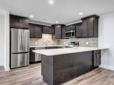 950 E Rue De La Banque St #308, Saint Louis, MO, 63141