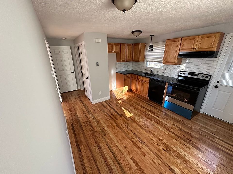 165167 Arnold Ave, Springfield, MA 01119 Zillow