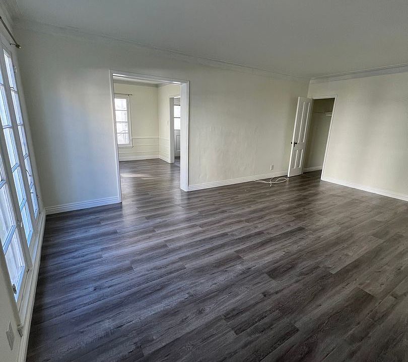 1st image of 613 S Detroit St #617