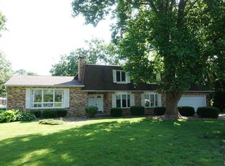 50 Hackberry Cir, Galesburg, IL 61401