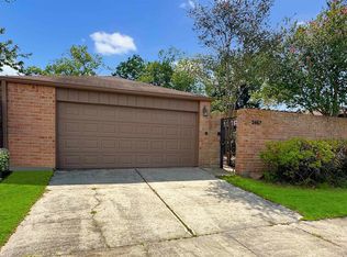 2462 Torrey Pine Dr, Baton Rouge, LA 70816