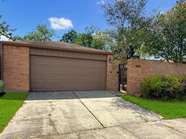 2462 Torrey Pine Dr, Baton Rouge, LA 70816