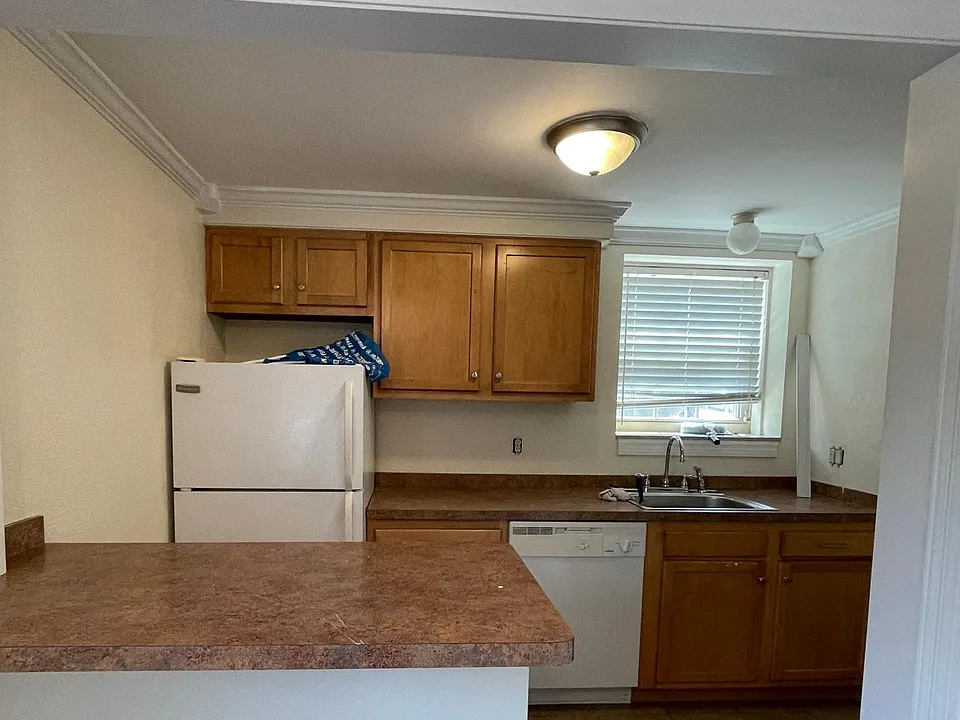 459 Bernhardt Dr #1