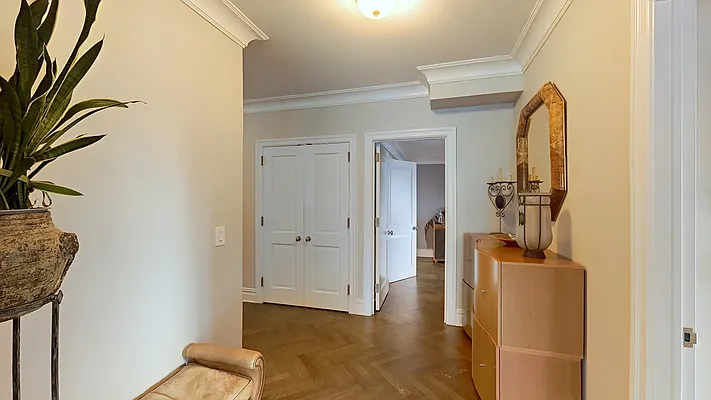 Sold by JB Mac Real Estate Inc. | media 18