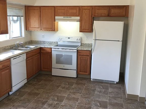 2nd image of 3786 NE Laura St