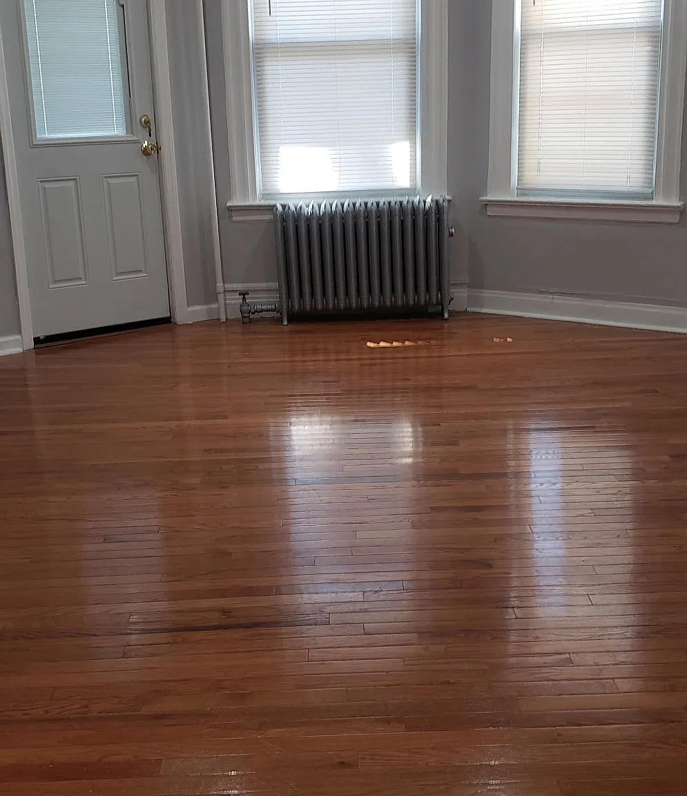 3 bed, 1300 sqft, $2,900 — Photo 2
