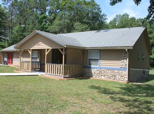 12311 Confederate Dr W, Glen Saint Mary, FL 32040