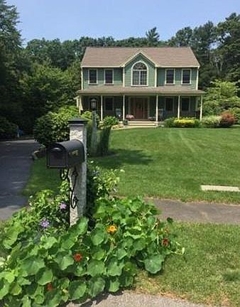2nd image of 140 Fairway Dr