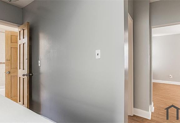 2nd image of 316 Franklin Ave #2