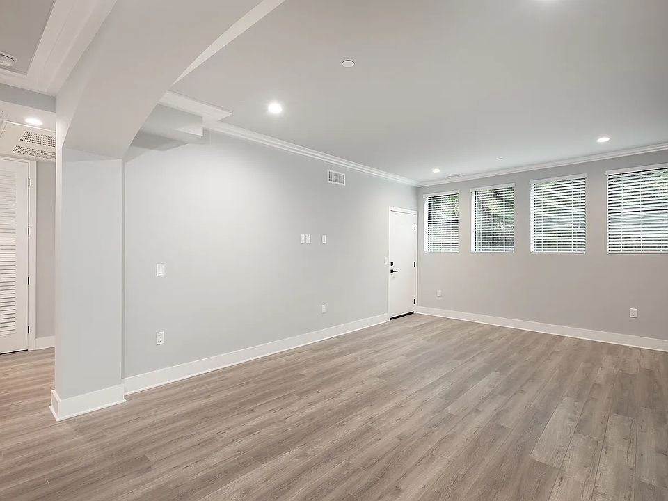 1st image of 1538 Diamond St #4