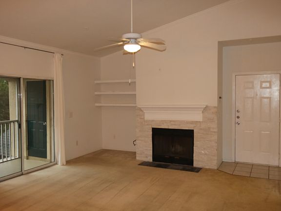 2nd image of 211 Colima Ct Unit 1136