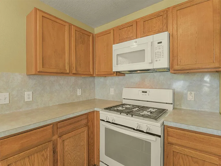 19403 Wann Park Dr — Photo 10