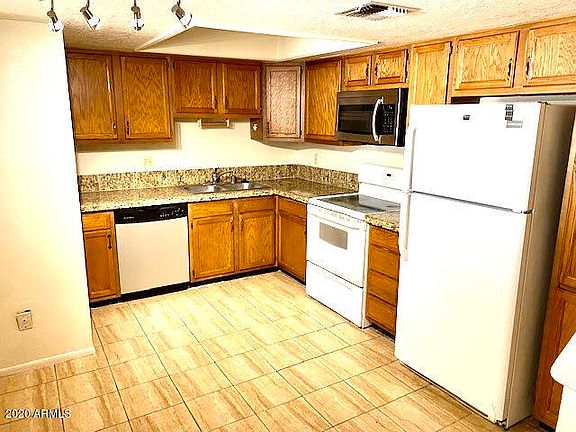 2nd image of 850 S River Dr Unit 1004