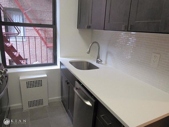 3rd image of 6509 99th St APT 1V