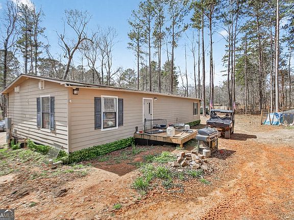 2nd image of 105 Blue Branch Rd W