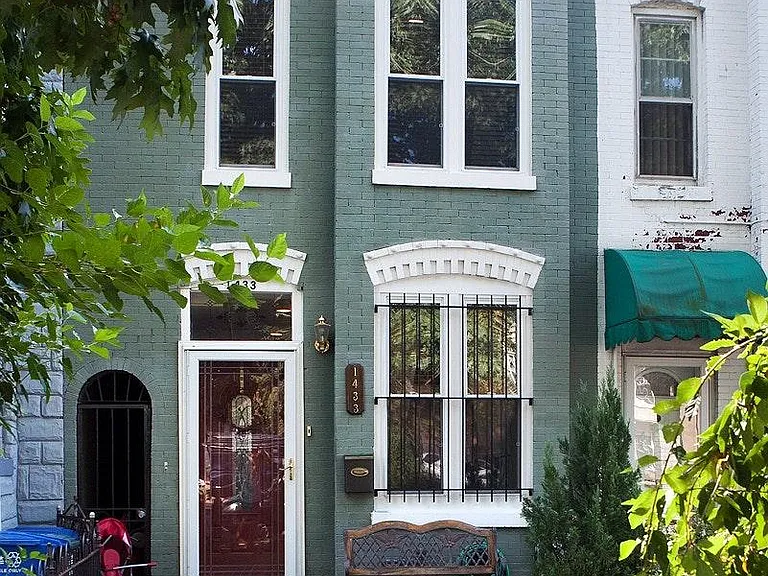 1433 Maryland Ave NE — Photo 1