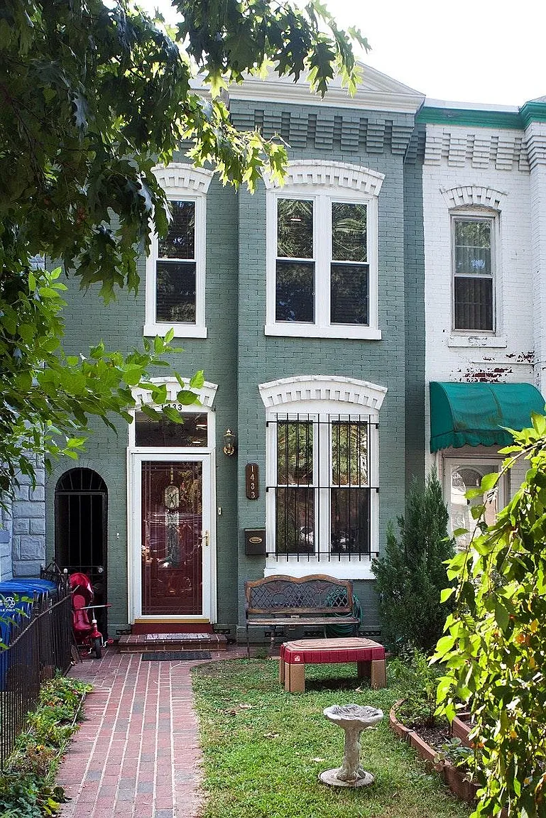 1433 Maryland Ave NE photo 1