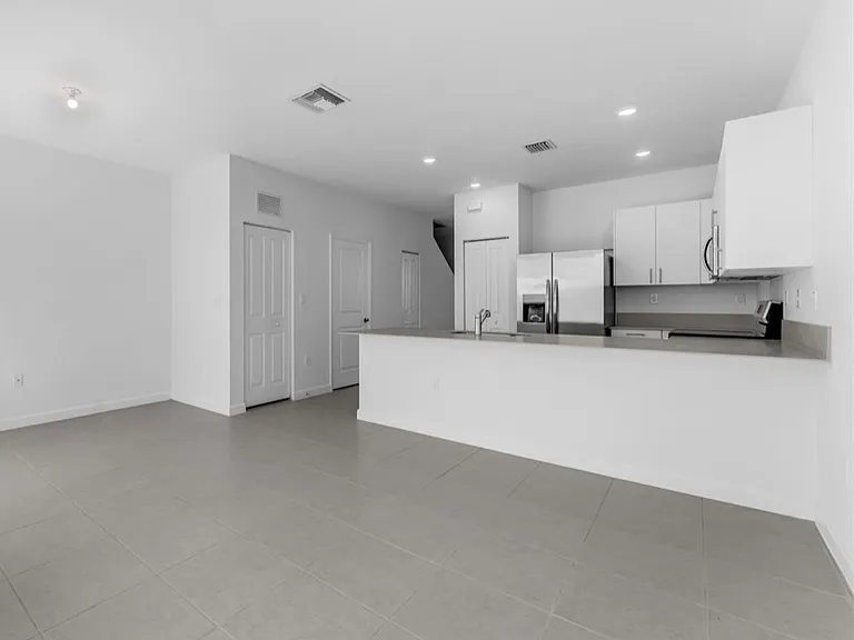 18075 SW 360th St — Photo 4