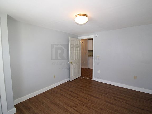 3rd image of 11 Maple St Unit B