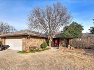 1804 N Glade Ave, Bethany, OK 73008