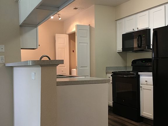 3rd image of 5801 Eubank Blvd NE APT 209