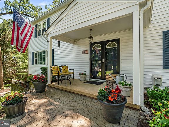 5th image of 23 Saint Andrews Rd