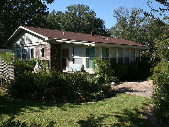 4th image of 501 Wilcoxon St