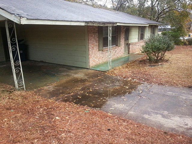 2nd image of 2315 Overlook Rd