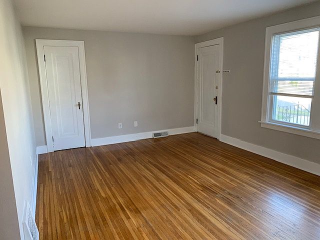 2nd image of 145 Hamilton Dr Floor 1