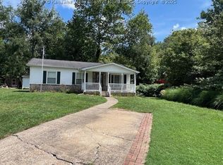 1953 Long Meadow Dr, Charleston, WV 25320