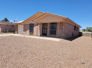 5761 Longview Dr, El Paso, TX 79924