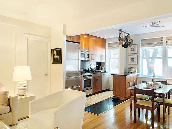 4th image of 780 Greenwich St APT 1A
