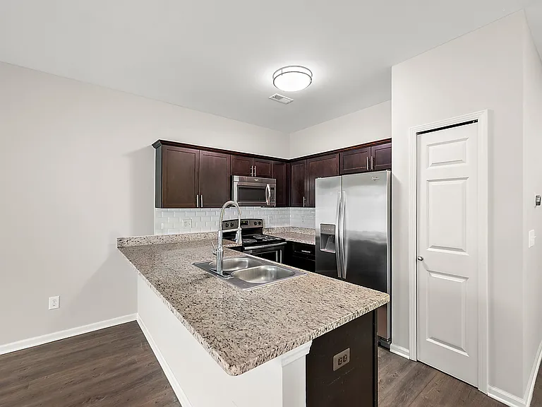 14537 Valenti Ln — Photo 20