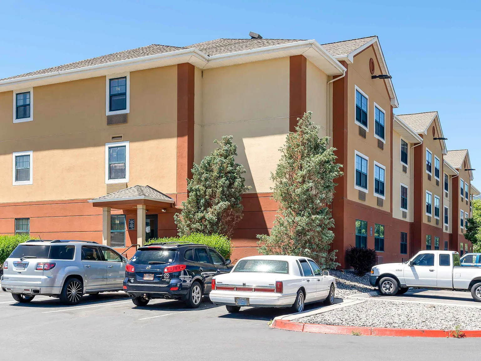 Reno - South Meadows — Photo 2