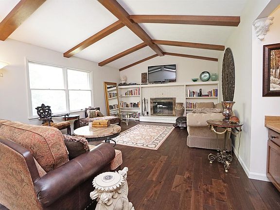 5th image of 4407 Bromyard Ave