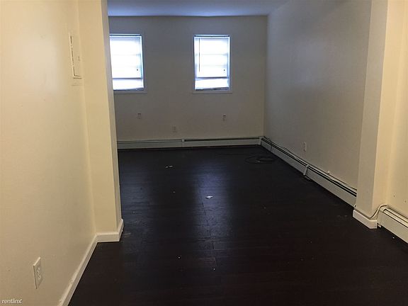 1668A666-71BC-42B2-BC2F-B2E28FDC957C