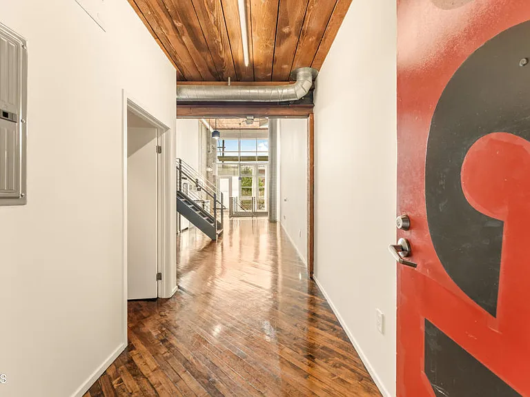 530 S Hewitt St #129 — Photo 21