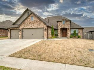 8108 N 76th Ave E, Owasso, OK 74055