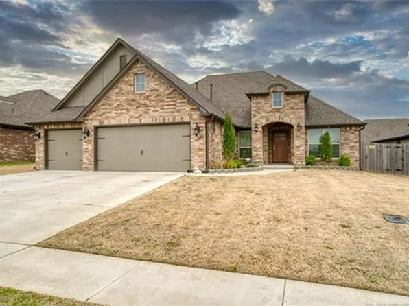 8108 N 76th Ave E, Owasso, OK 74055