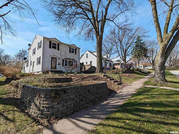 2nd image of 1119 Berg Pl