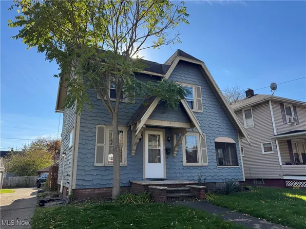 2902 13th St NW, Canton, OH 44708