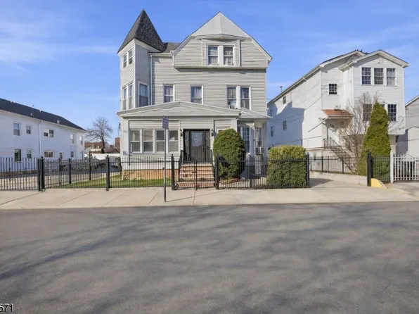 13 May St, Newark City, NJ 07104