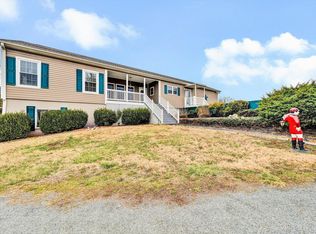 630 Greenhouse Rd, Glade Hill, VA 24092